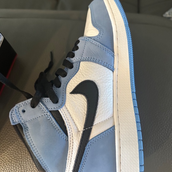 Air Jordan 1 retro high OG white/black/ university blue size 6.5y - Picture 6 of 7